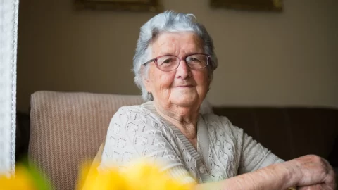 Caring for a Loved One with Reduced Cognitive Abilities at Home: Practical Tips